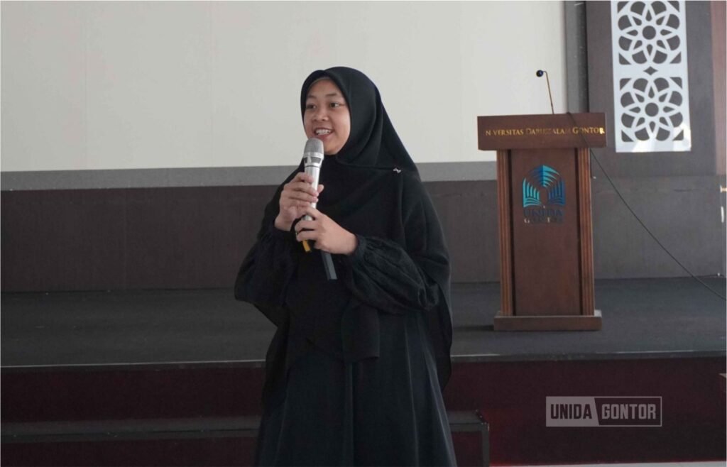 Pelatihan K3 Laboratorium bagi mahasiswi baru Fakultas Ilmu Kesehatan UNIDA Gontor