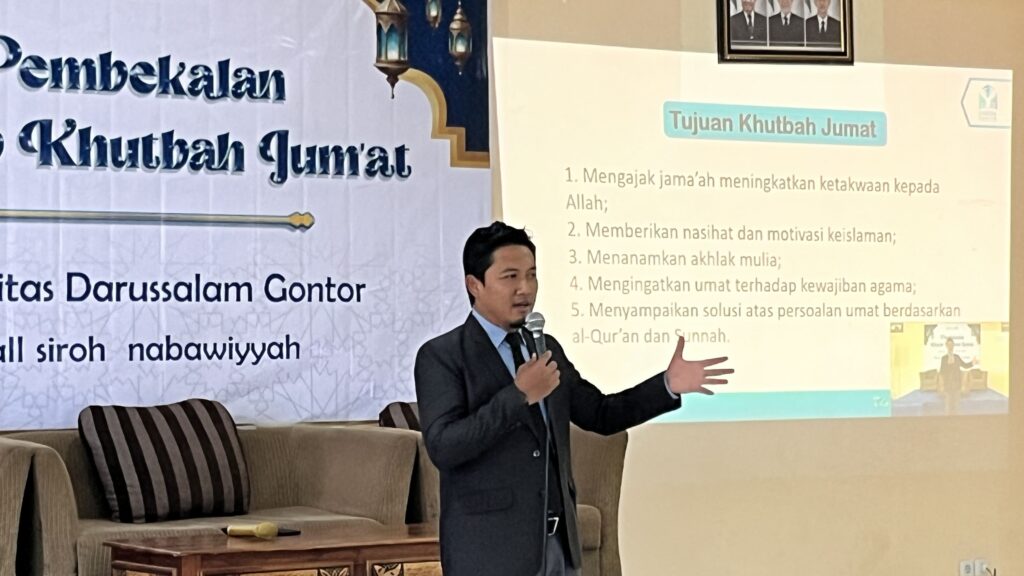 Pembekalan Khotib Jumat mahasiswa semester 7 UNIDA Gontor
