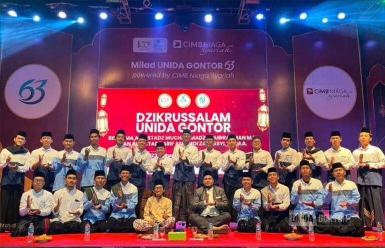 UNIDA Bersholawat Bersama Dzikrussalam Memperkuat Spiritualitas Milad UNIDA Gontor