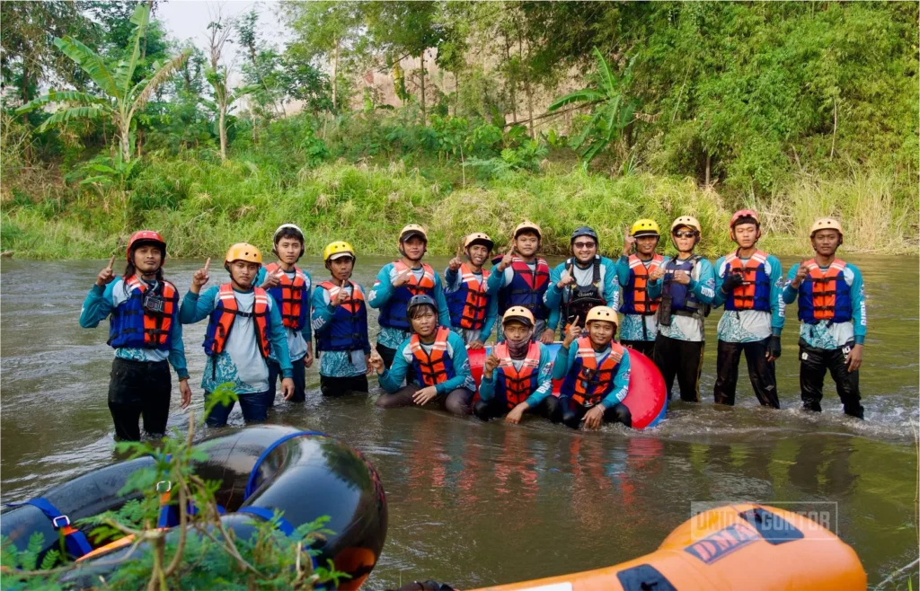 UNIDA Gontor Dorong Pengembangan Wisata Sungai Ngindeng untuk Kemandirian Desa