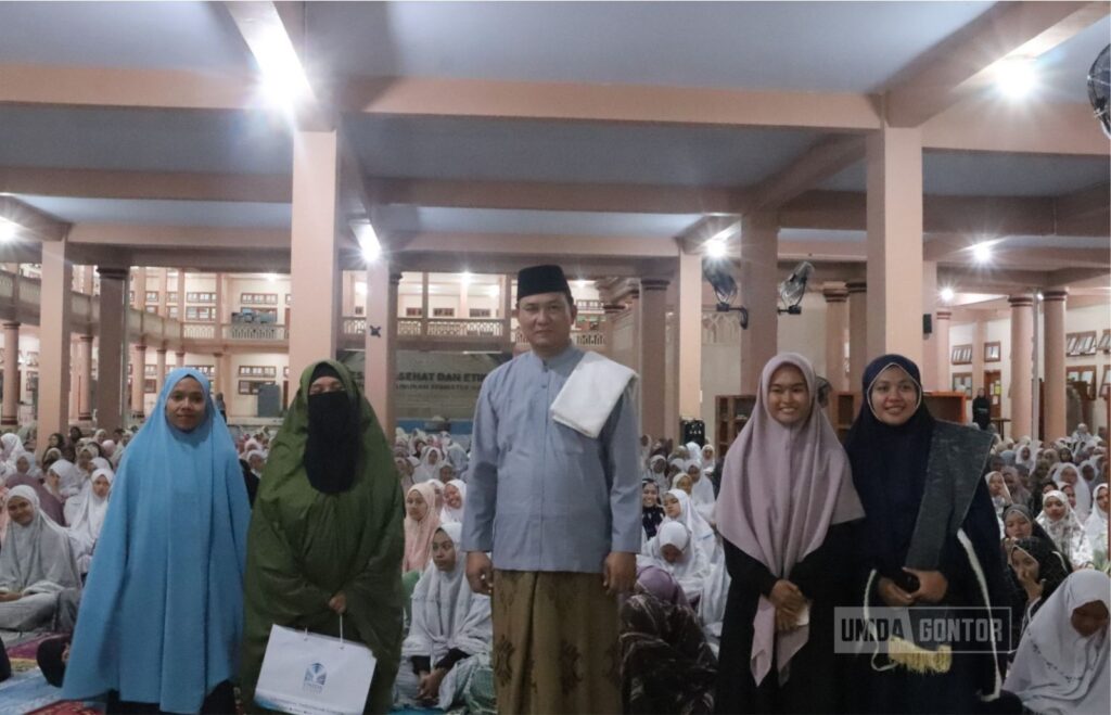Dr. Mas Irun berbagi wawasan antropologi dan keislaman di UNIDA Gontor