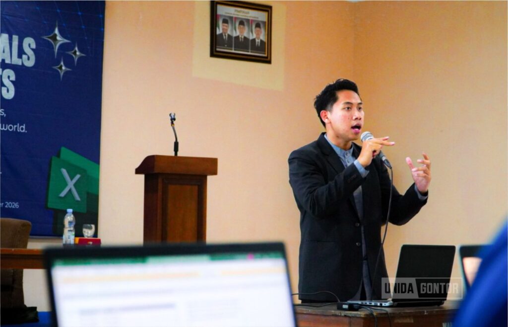 GenBI Kediri melaksanakan pelatihan Excel untuk mahasiswa UNIDA Gontor