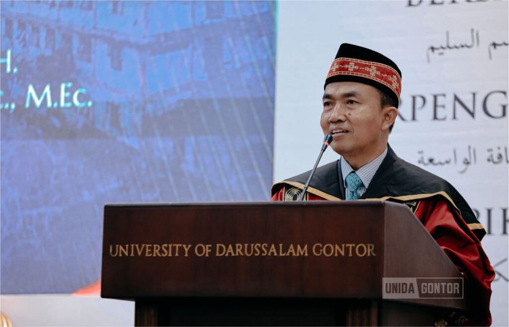 Pengukuhan empat Guru Besar UNIDA Gontor dalam Rapat Terbuka Senat