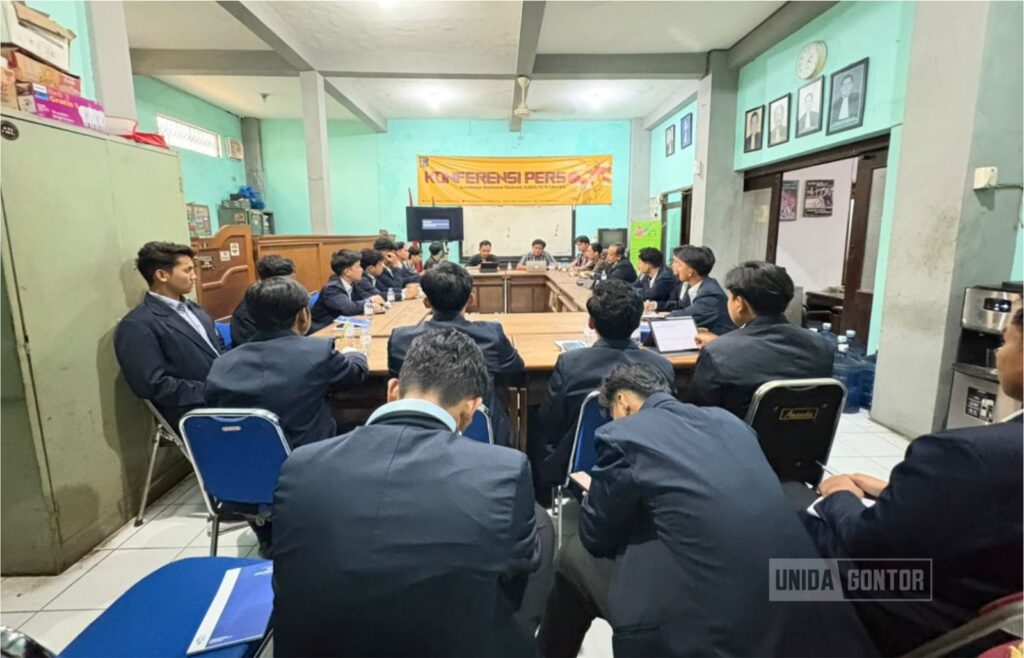 Mahasiswa PMH UNIDA Gontor mengikuti SPL di LBH Surabaya