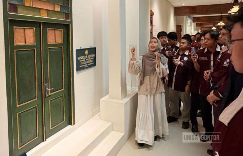 Mahasiswa Prodi IQT UNIDA Gontor mengikuti studi akademik di Museum Muhammadiyah Yogyakarta